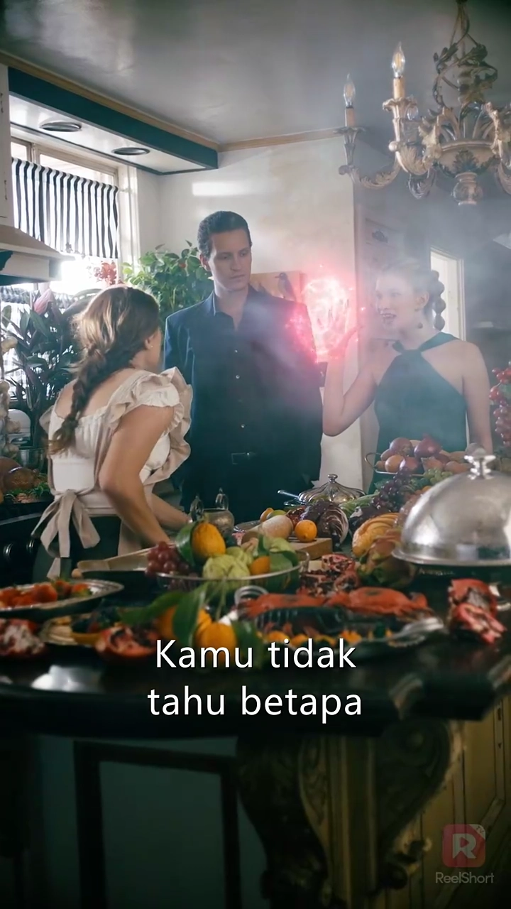 Ditakdirkan untuk Vampir Terlarangkufoto