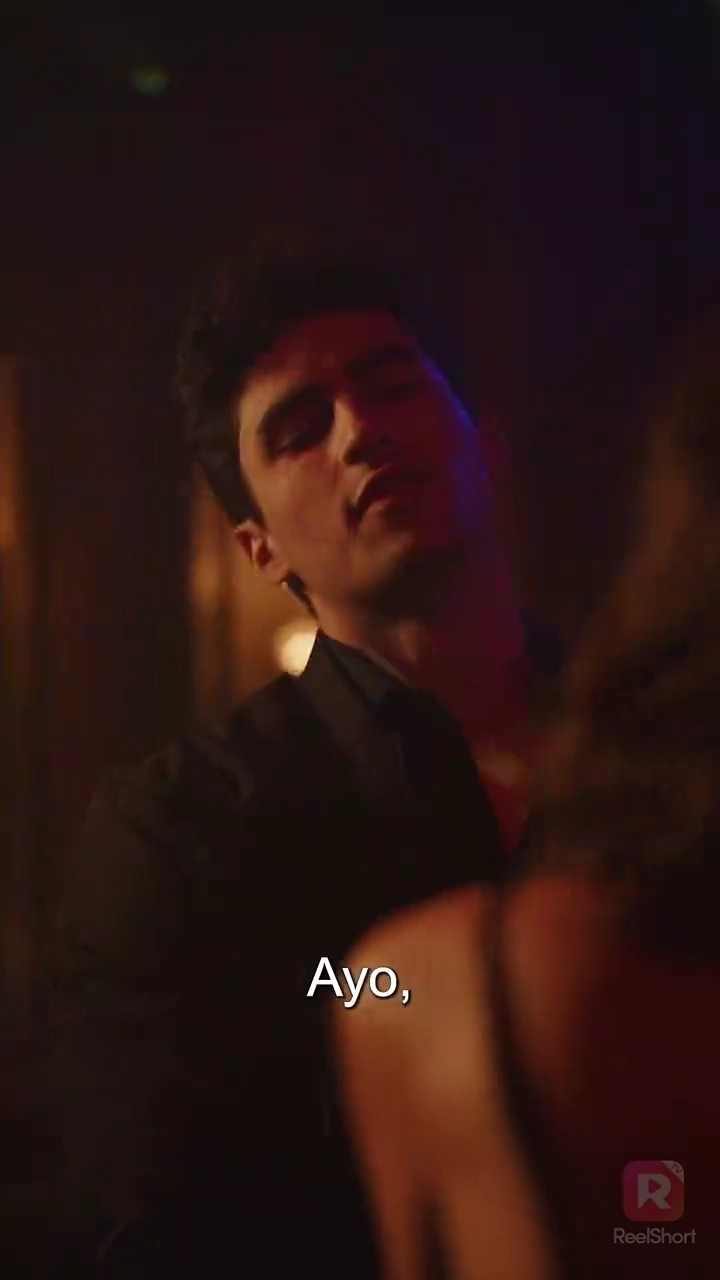 Perselingkuhan Bosfoto