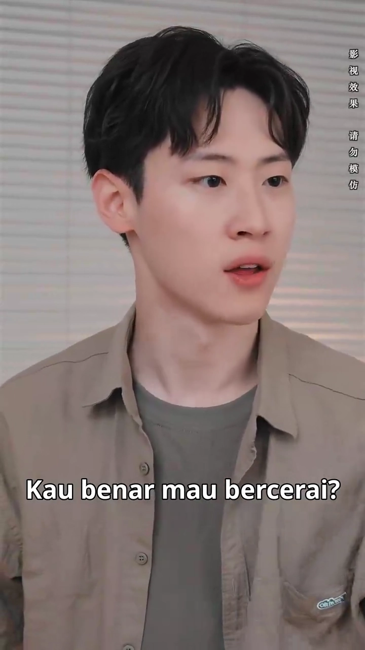 [Versi suara dubbing] Dipaksa Masuk: Cinta dan Bencifoto