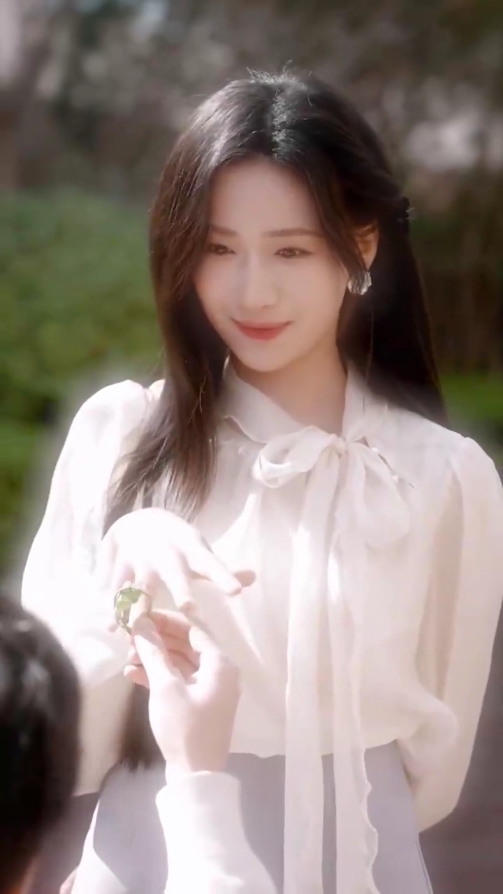 [Versi suara dubbing] Pengorbanan yang bergemafoto