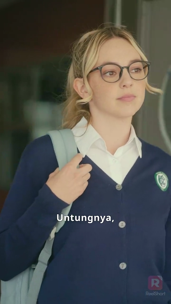 Ketiga Kakak Tidak Tahu Terima Kasihfoto