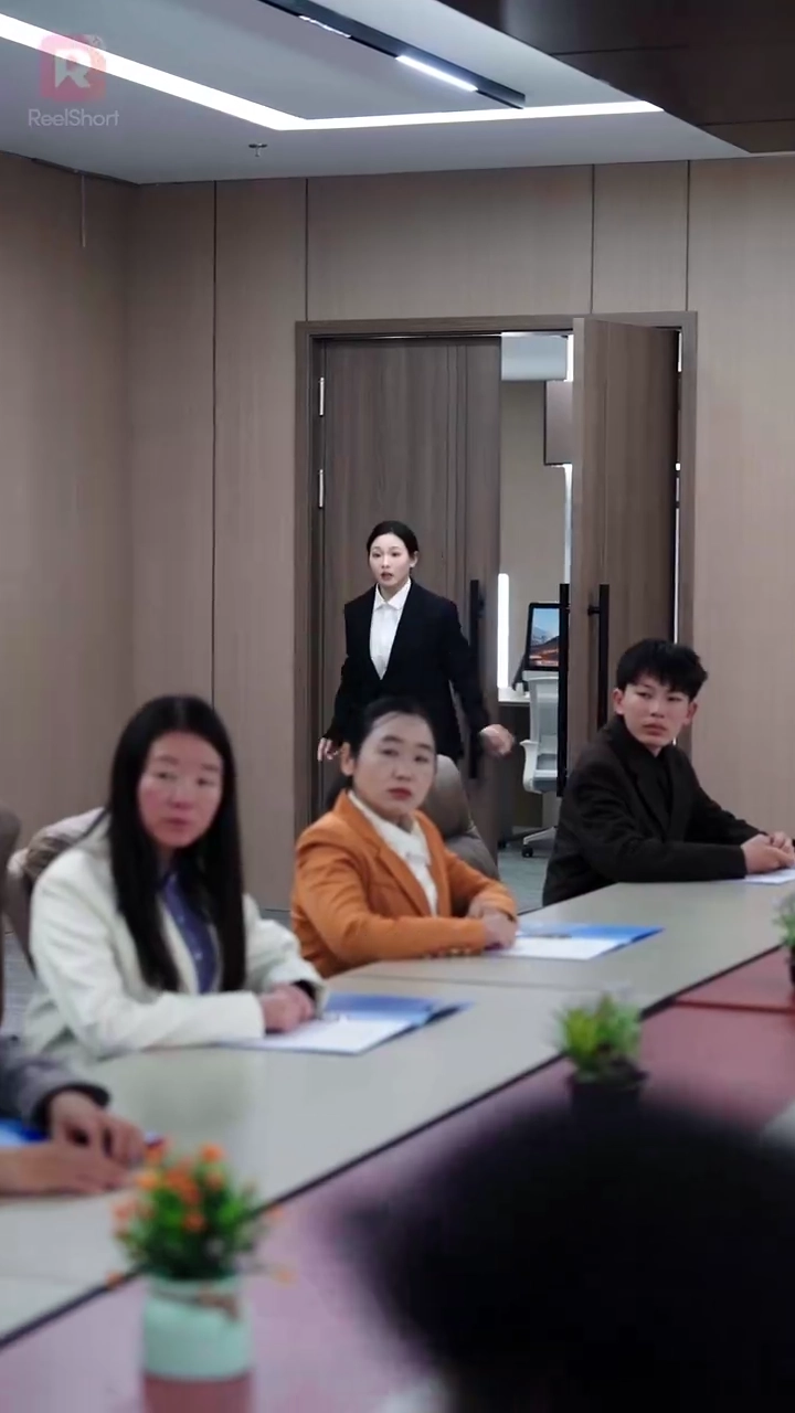 กล้าทำร้ายน้องฉันนายจบแล้วรูปภาพ