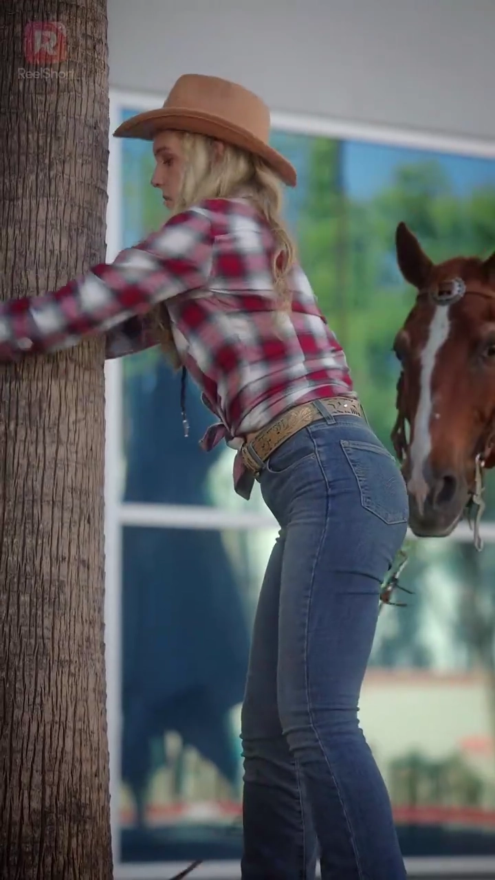 สาวบ้านนอกกับหนุ่มเมืองกรุงรูปภาพ