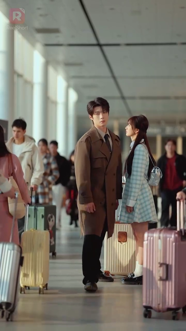 ถูกชุบชีวิตที่ขอบปากผารูปภาพ