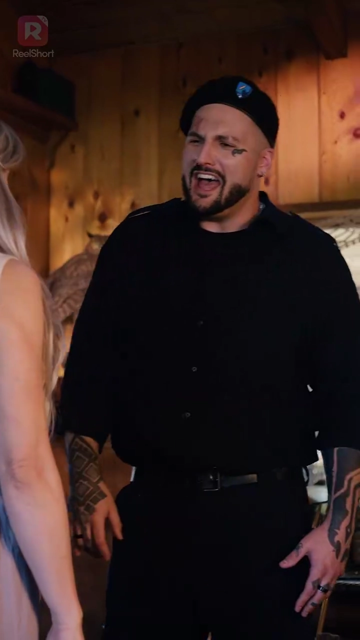 การกลับมาของราชินีอัลฟ่ารูปภาพ