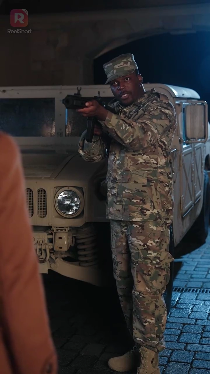 (พากย์) เงิน ปืน และคริสต์มาสสุดหรรษารูปภาพ