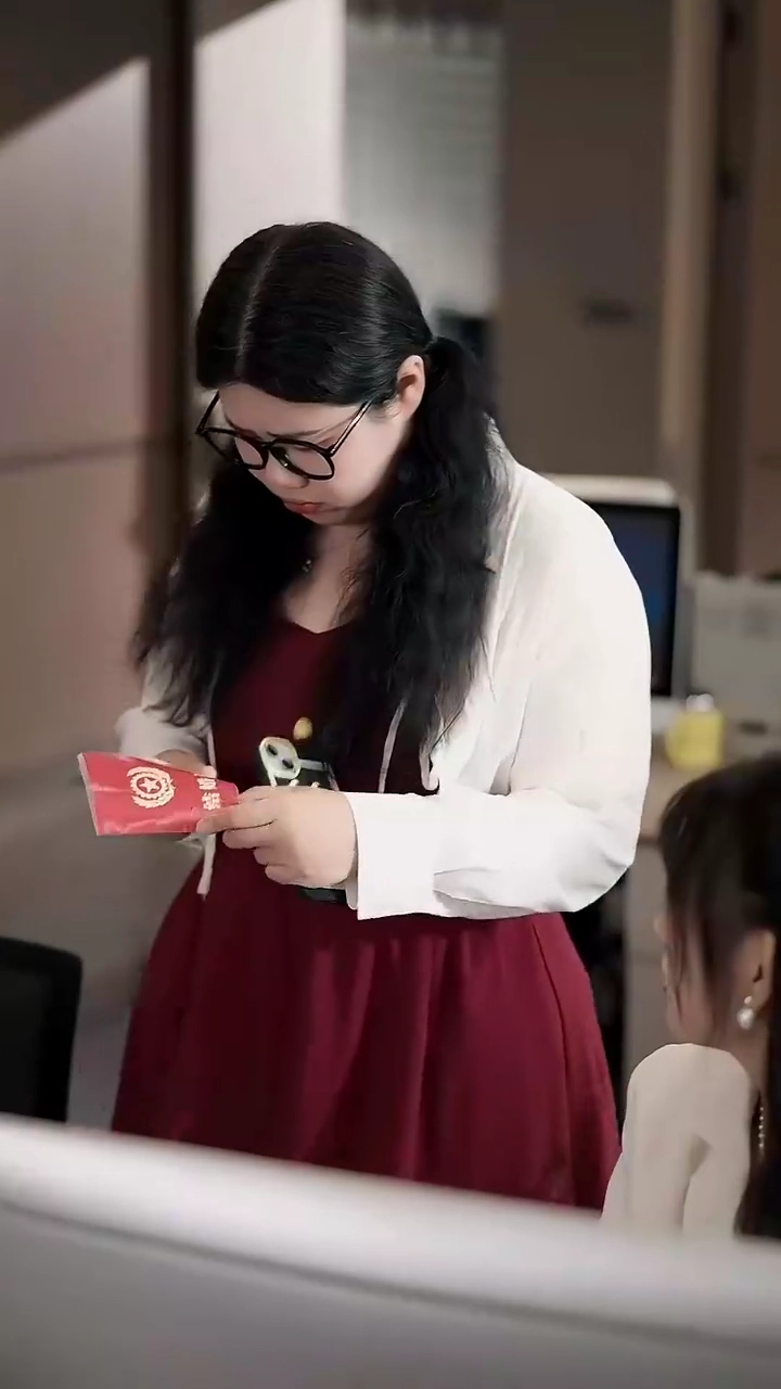 The Other Wife In The ShadowsPhoto