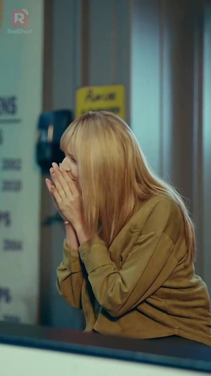 ［吹き替え］氷上の再会写真