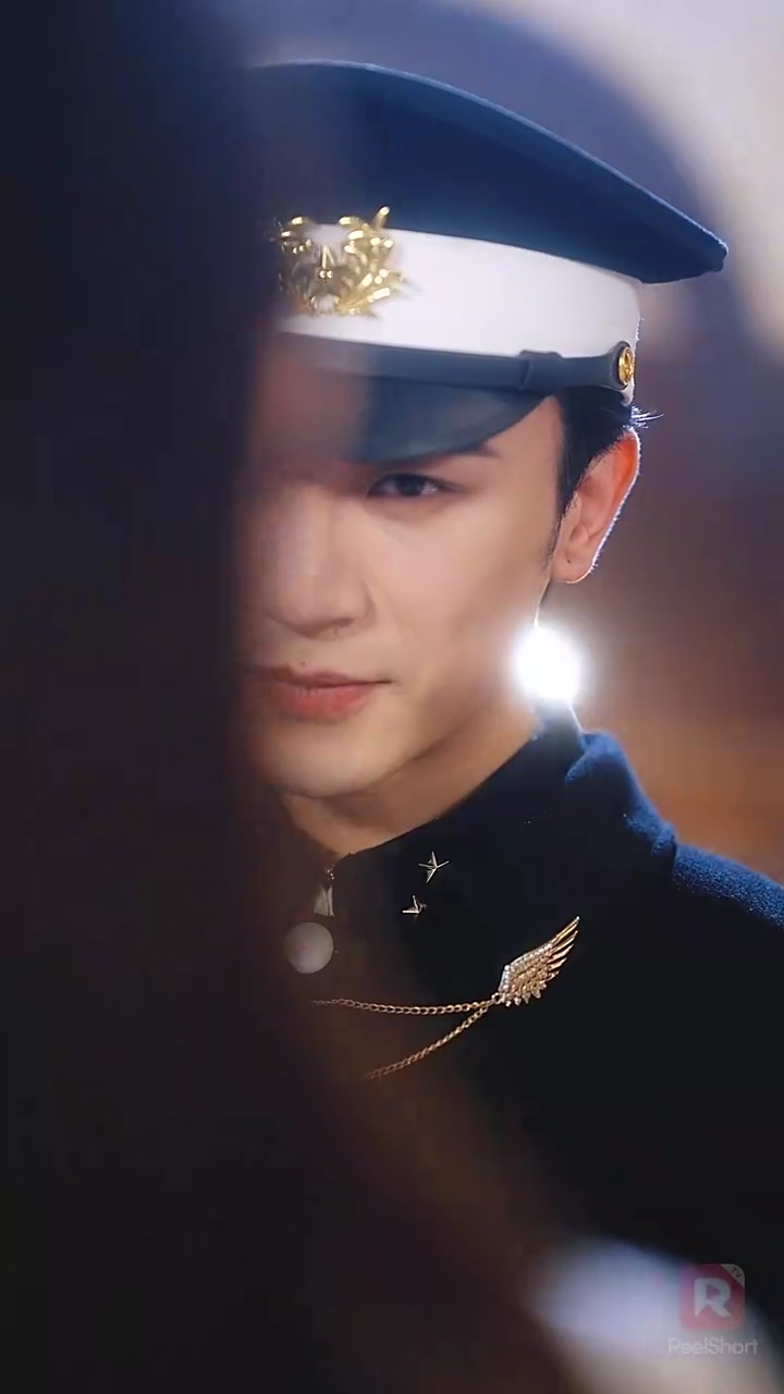 執着な司令官と囚われの姫写真