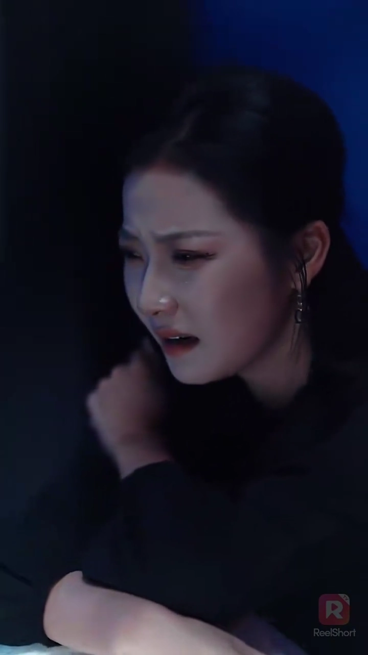 偽りの誓い、真実の新生写真