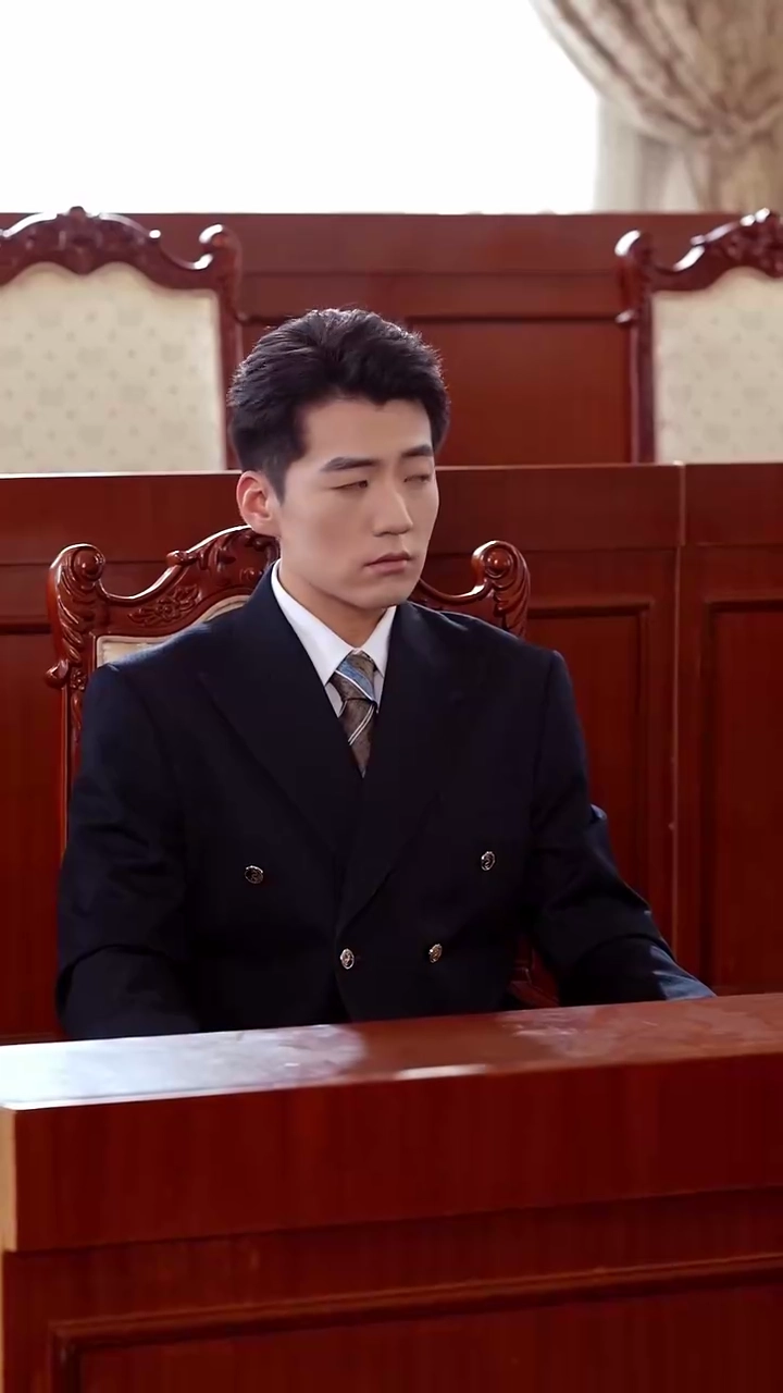 巨大テディベアで離婚写真