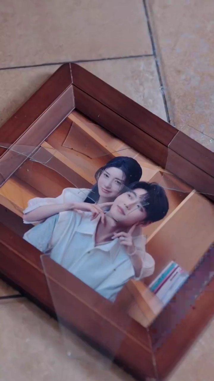 [吹替版] 十年の愛、一つの過ち写真