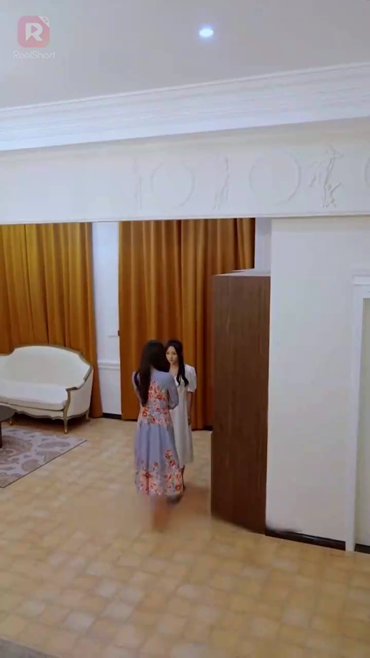 社長と令嬢の逆転ラブ写真