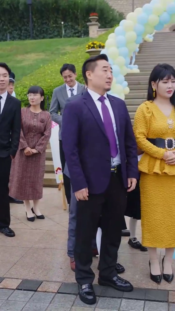 逆転！社長夫人の華麗なる反撃写真