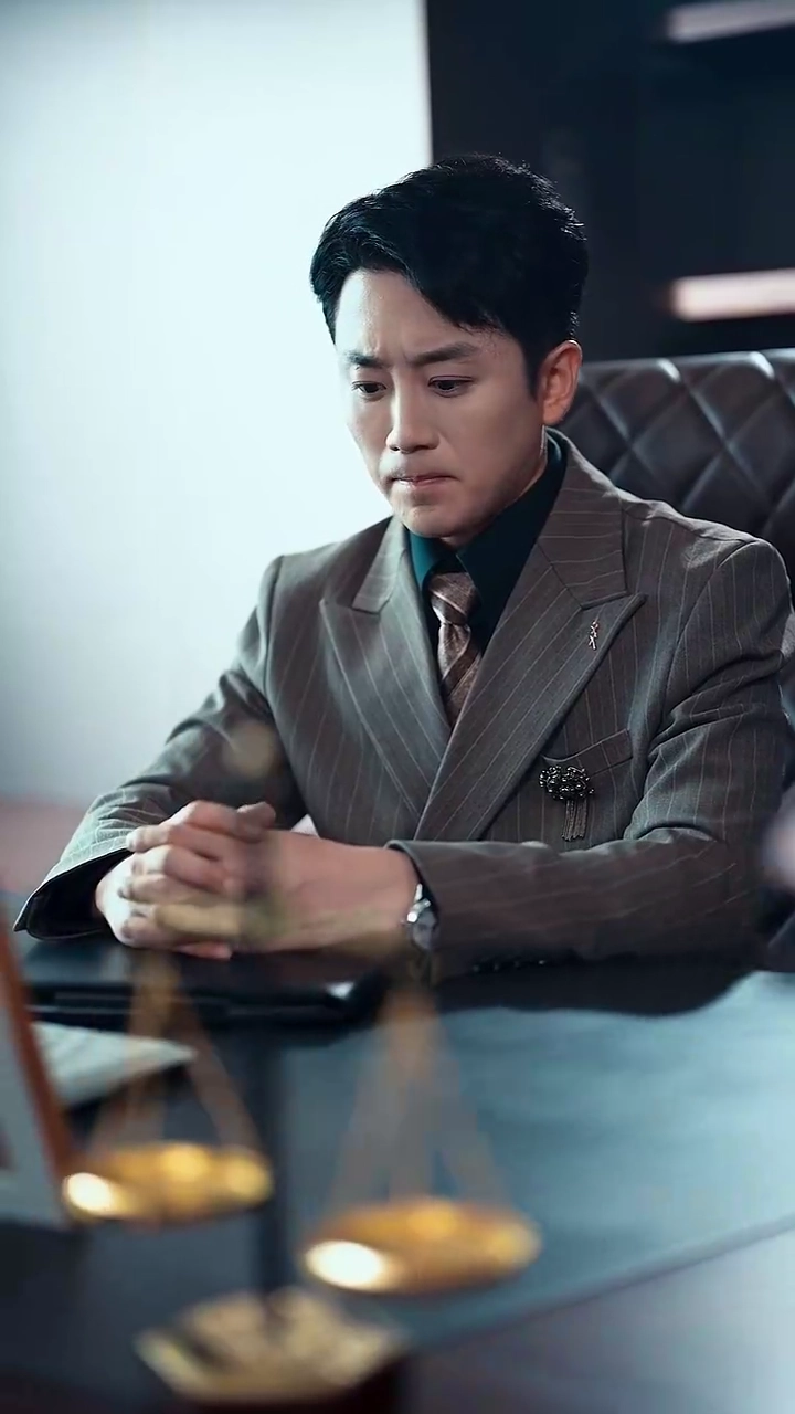 弁護士の裏切りと復讐写真