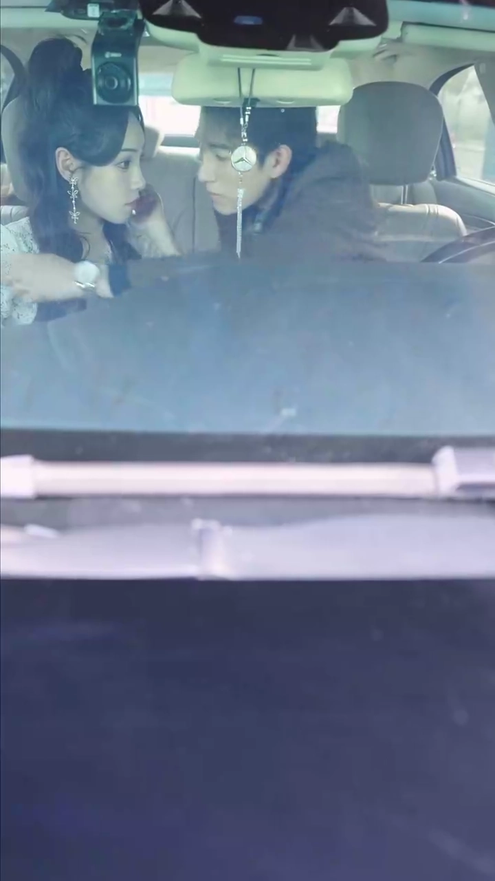 命の選択、愛の裏切り写真