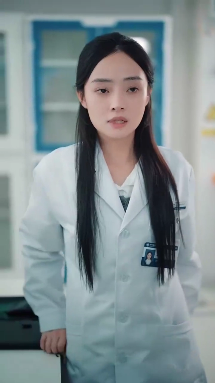 復讐の実験室:死んだ天才が蘇る写真