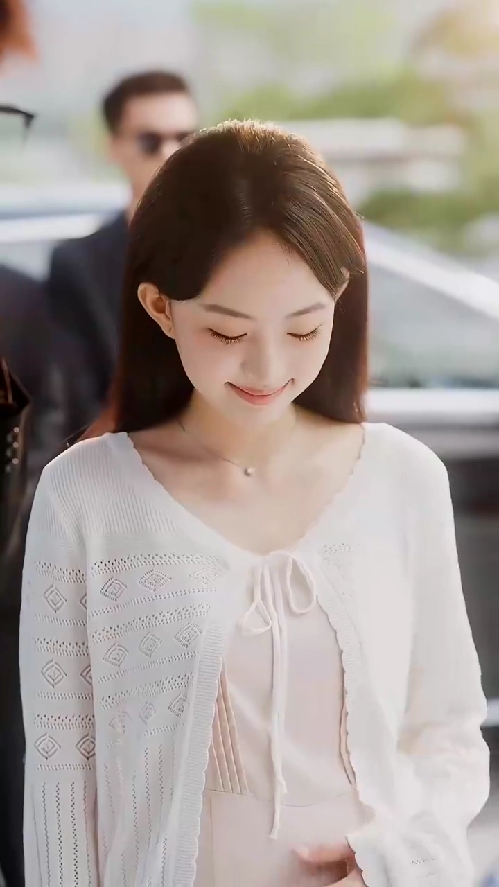 Coroa Secreta: Da Estagiária para PresidenteFoto