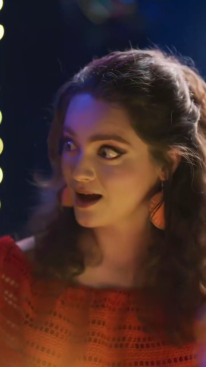 O melhor amigo do papai me tornou sua esposa bilionáriaFoto