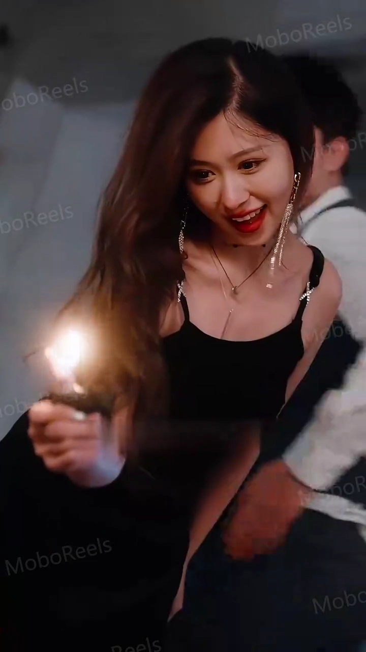 Married to My Ex's UnclePhoto