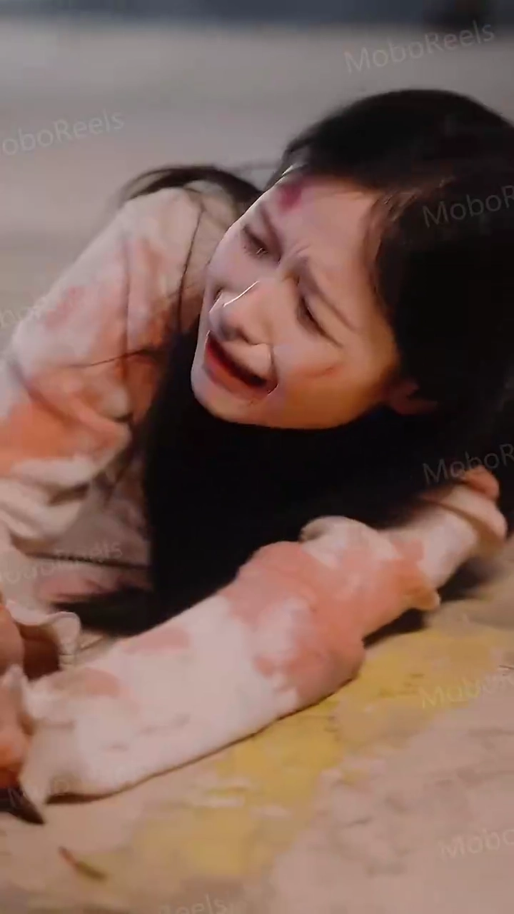 Married to My Ex's UnclePhoto