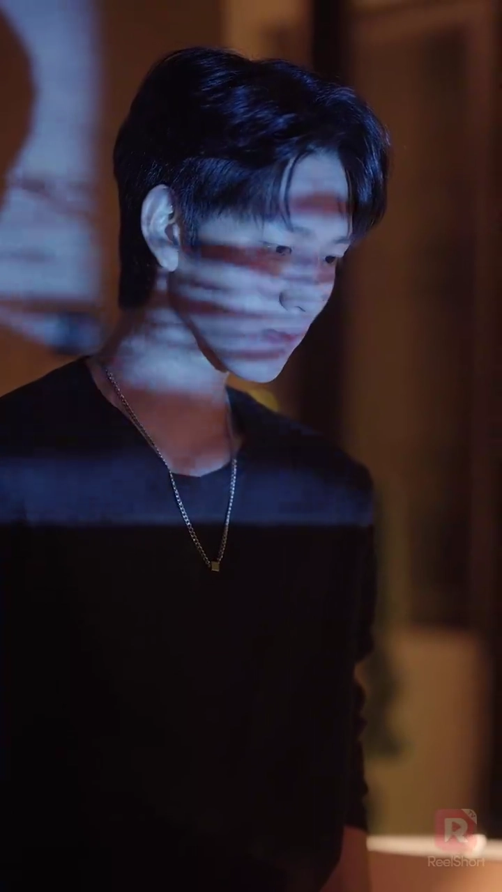 幼なじみの恋は、 気づいた時にはもう遅かった写真