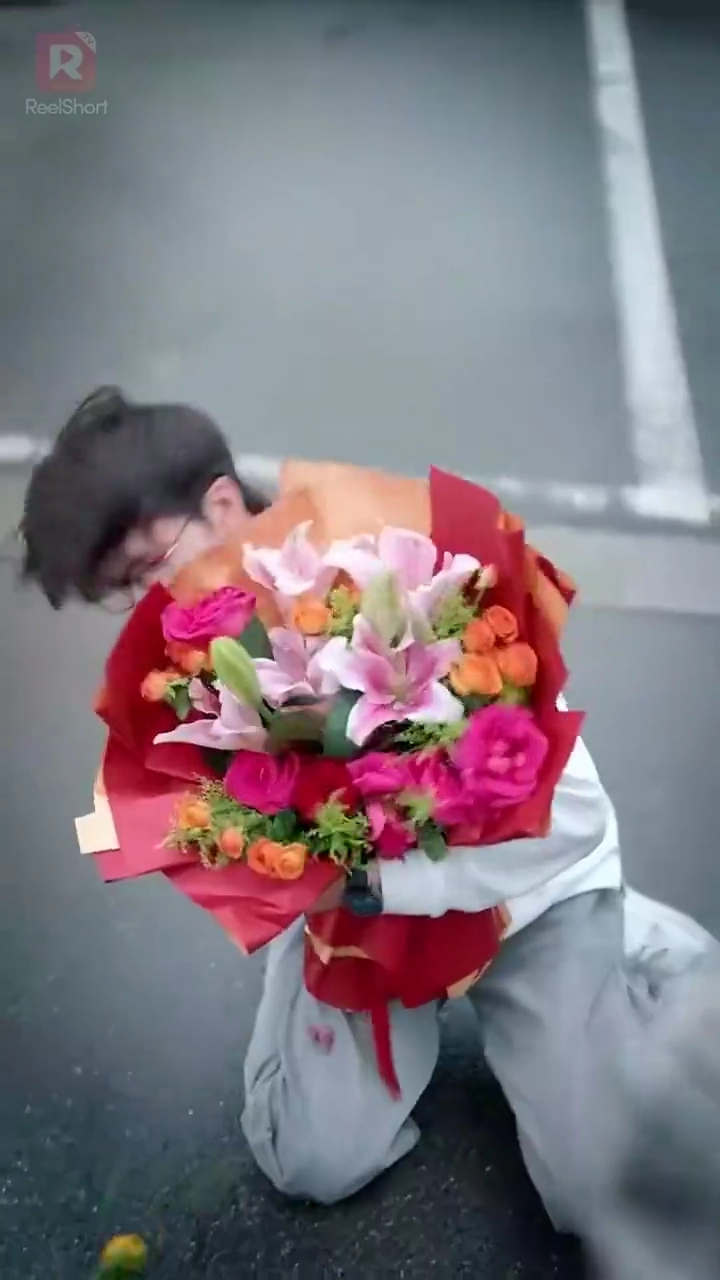 同級生のお母さんと話し合いの後、恋愛攻略システム全開！写真