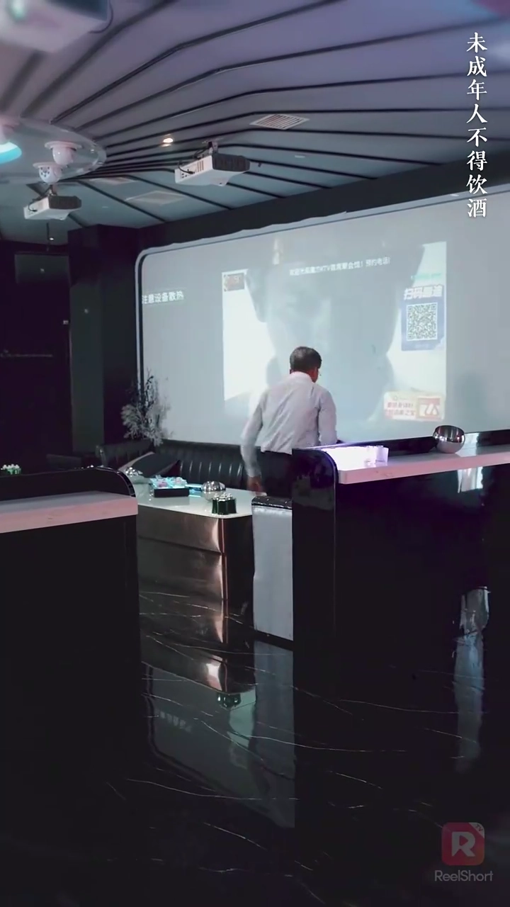 40歳で妊娠!? CEOとの予期せぬ恋写真