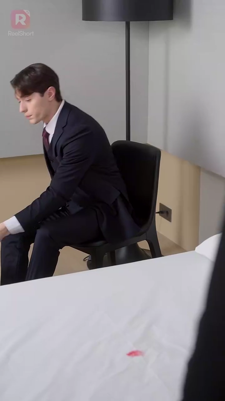 イケメン社長と運命の双子写真