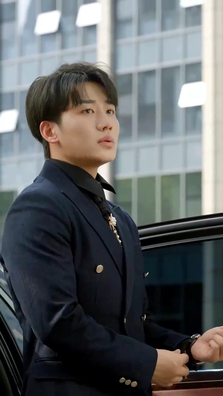 七夕祭、強気な総裁に求婚され写真