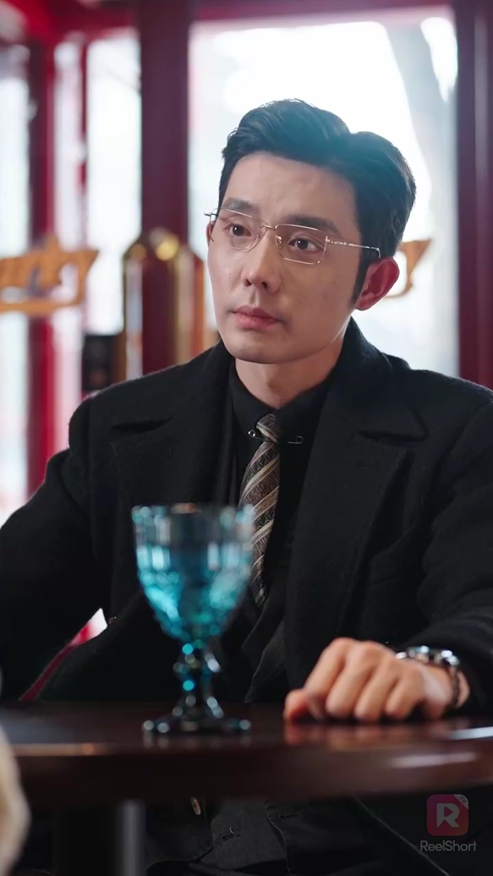 偽装結婚？いや逃がさないよ写真