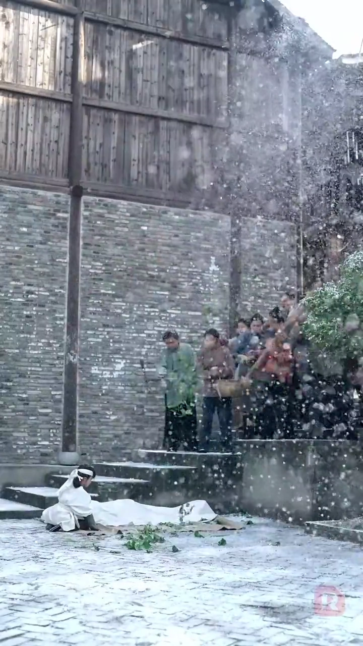 司令官の娘は天才占い師写真