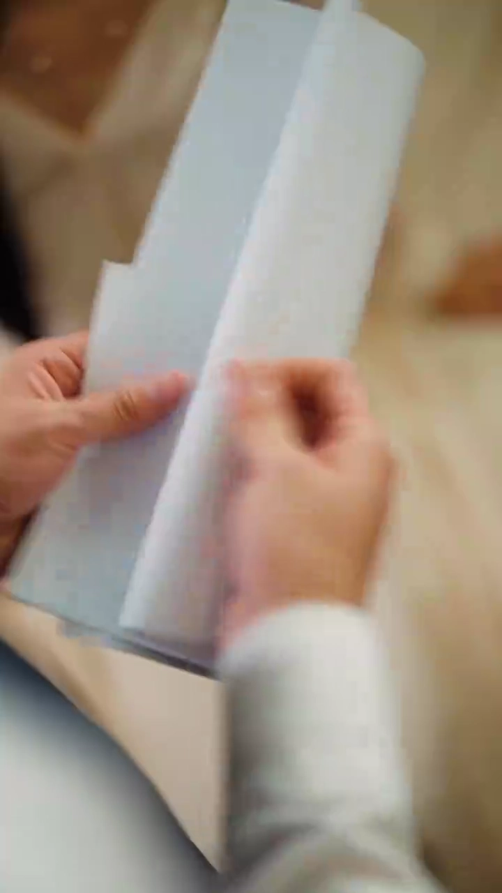 許してくれ、彼女写真