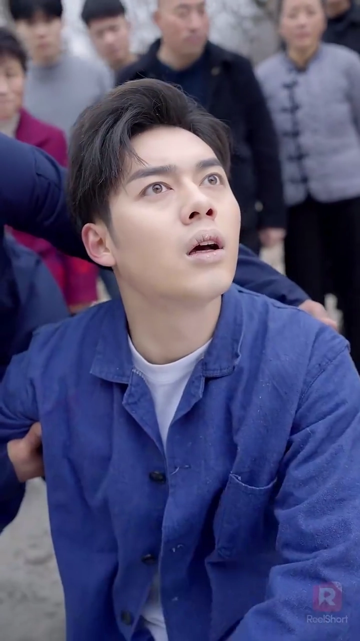 99日の跪きから始まるスター伝説写真