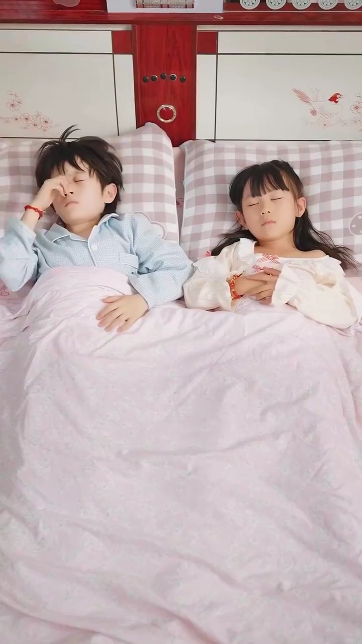 失憶した社長との家庭写真