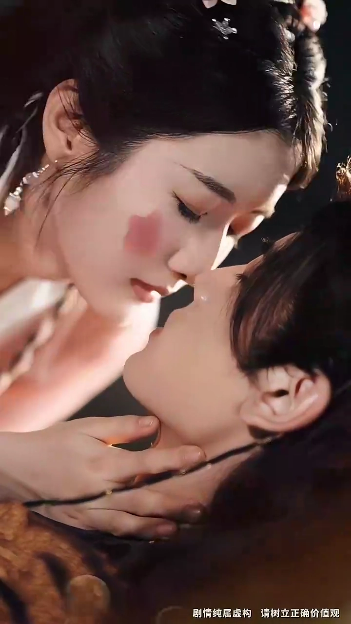 婚約破棄後、親王の思い人に写真