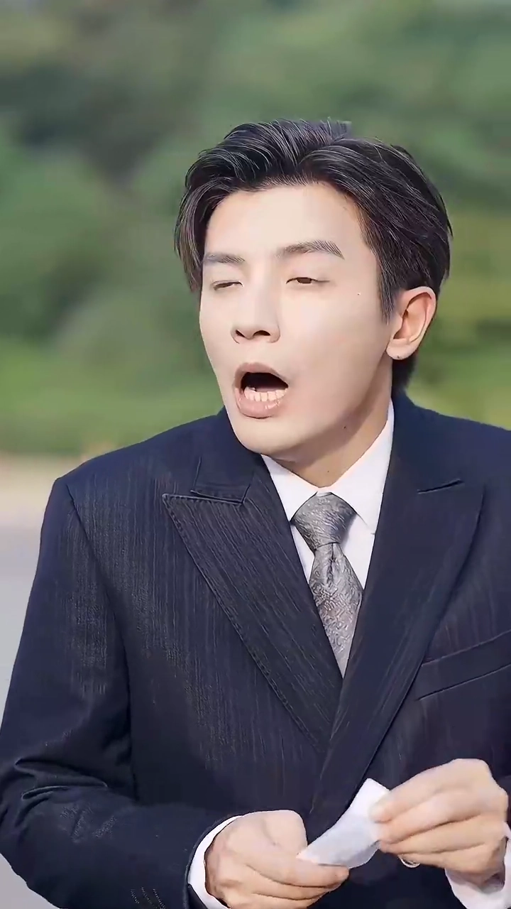 The Runaway Groom & MePhoto