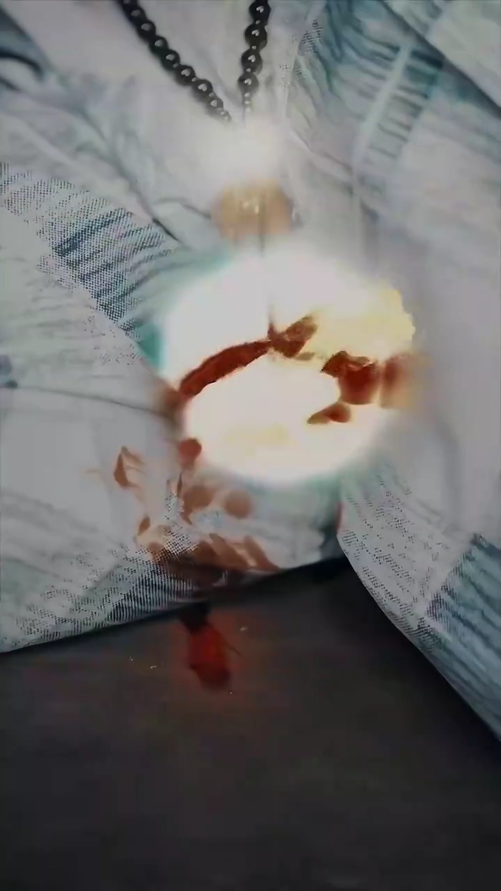 Left Life, Right DeathPhoto