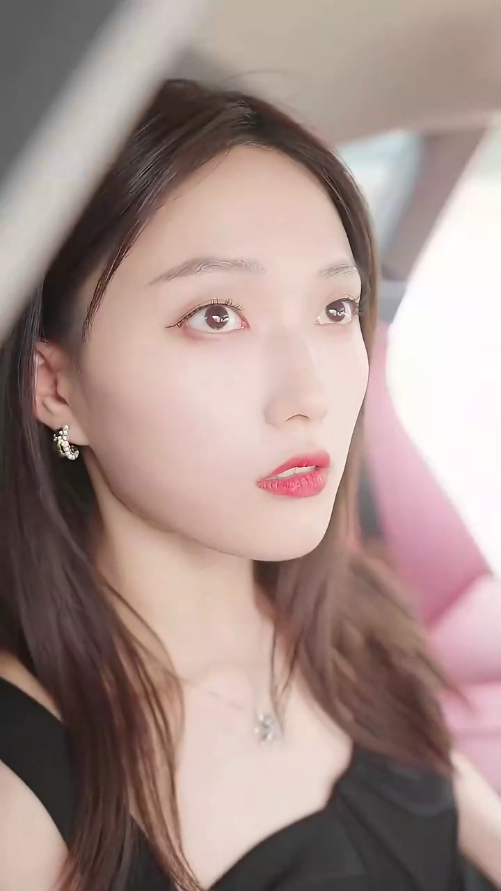 My Ex-husband Is a Divine DoctorPhoto