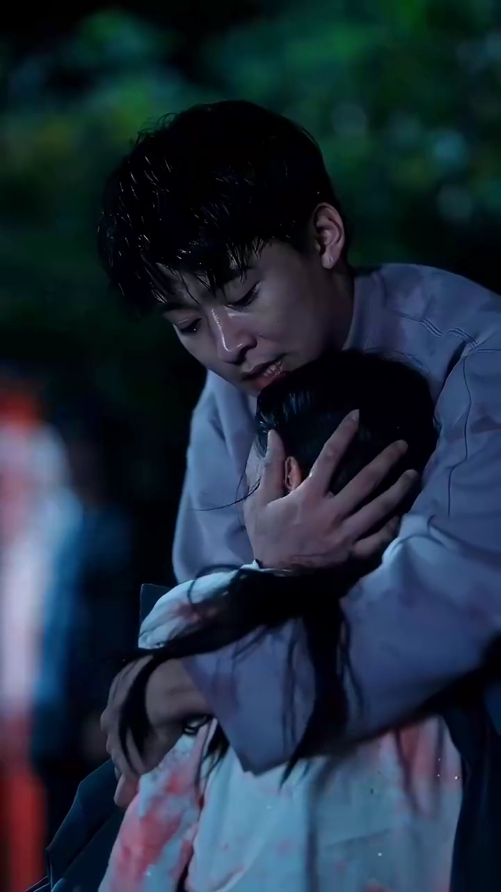 傷跡に新たな血を写真