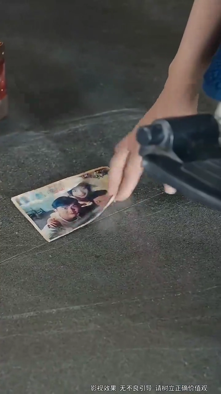 L'Appel du Destin, le Serment GeléPhoto