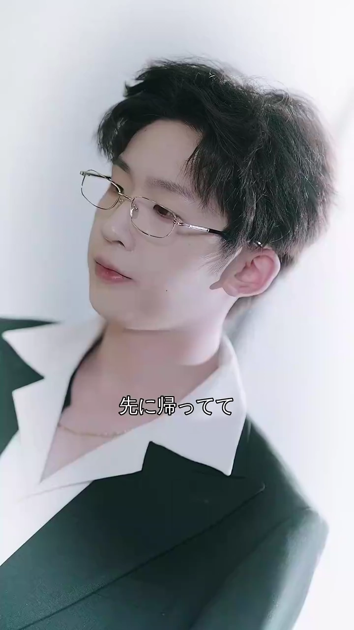 あの姉さまたちは私にを許し請った！写真