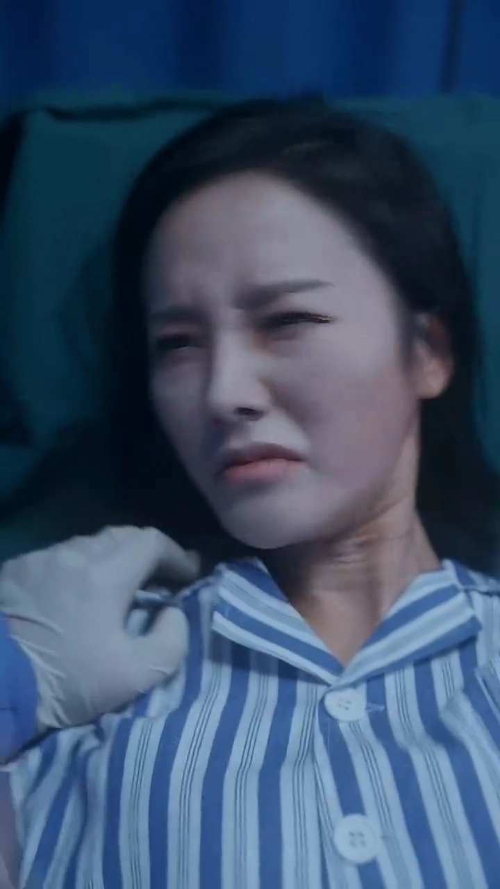 新婚初夜、植物状態の旦那が怒る！？写真