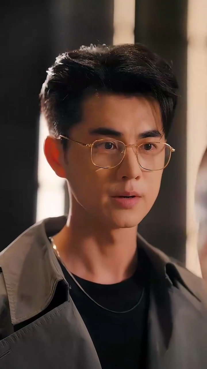 Her Fake Marriage, His True LovePhoto