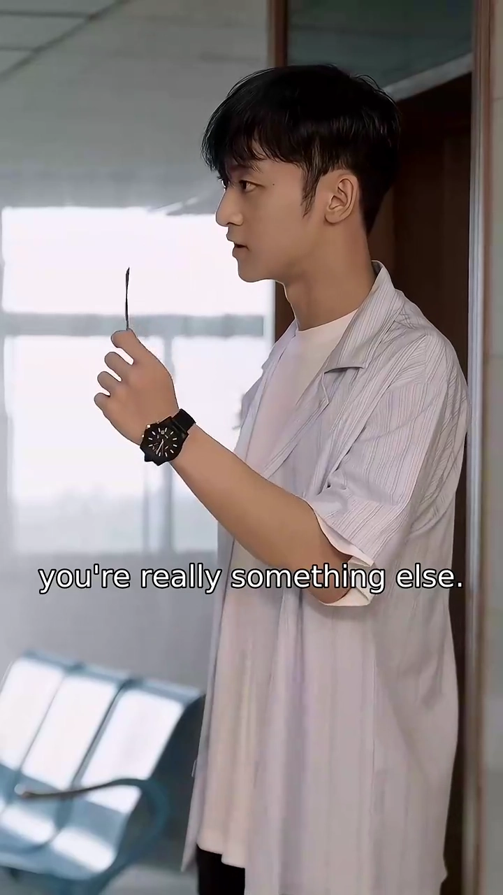 The CEO And His Runaway GirlfriendPhoto