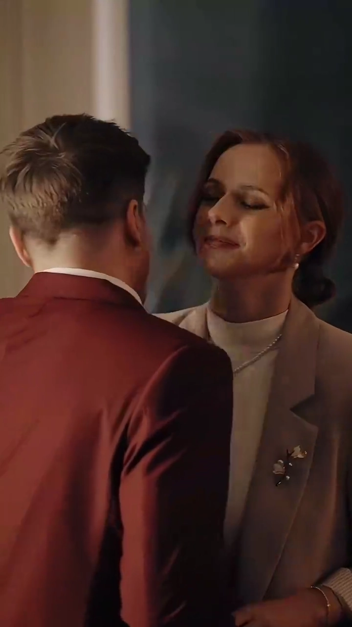 凍てついた  妻の復讐写真