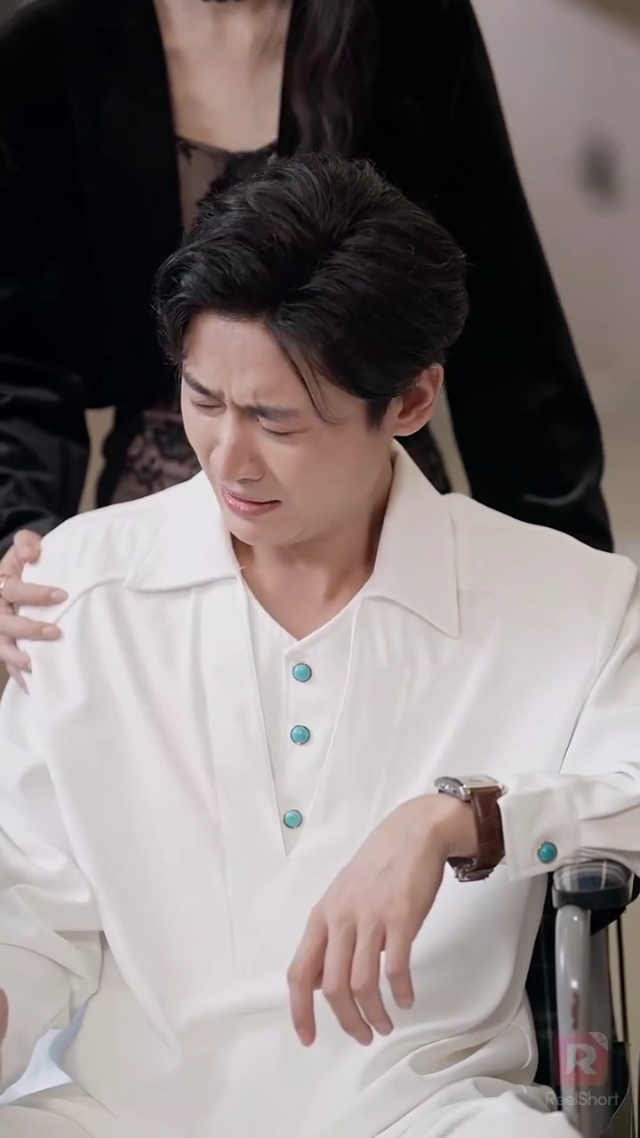 Minha noiva carregava o filho do meu irmão — eu me casei com outraFoto