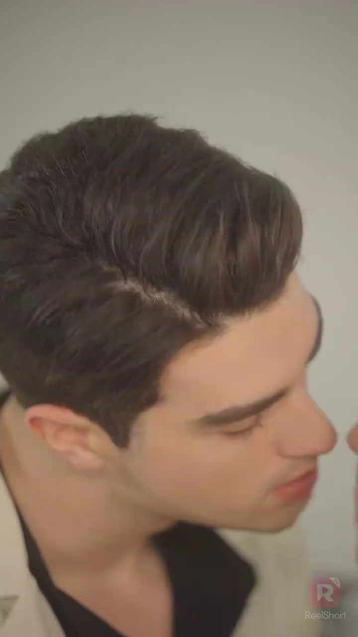 Um Relacionamento Mantido nas SombrasFoto