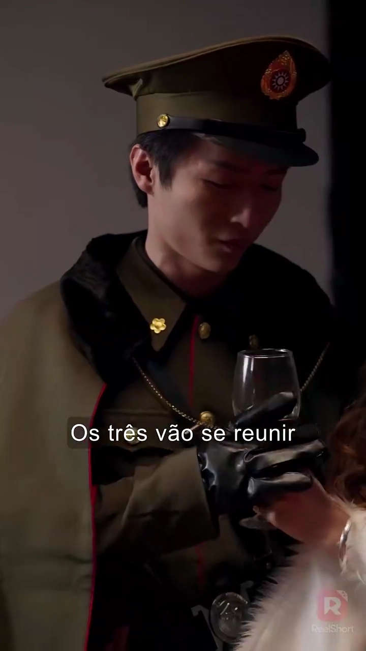 A Queridinha Preciosa do Caudilho MilitarFoto