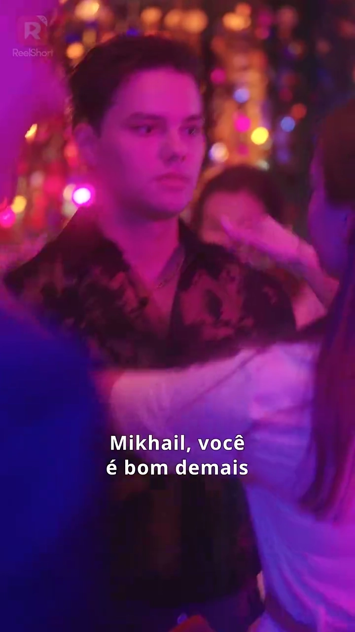 Apaixonando-me pelo General Pai do Meu ExFoto